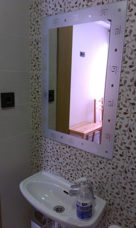 Hostal Bisbal Only Adults No Ac Valensiya Oda fotoğraf